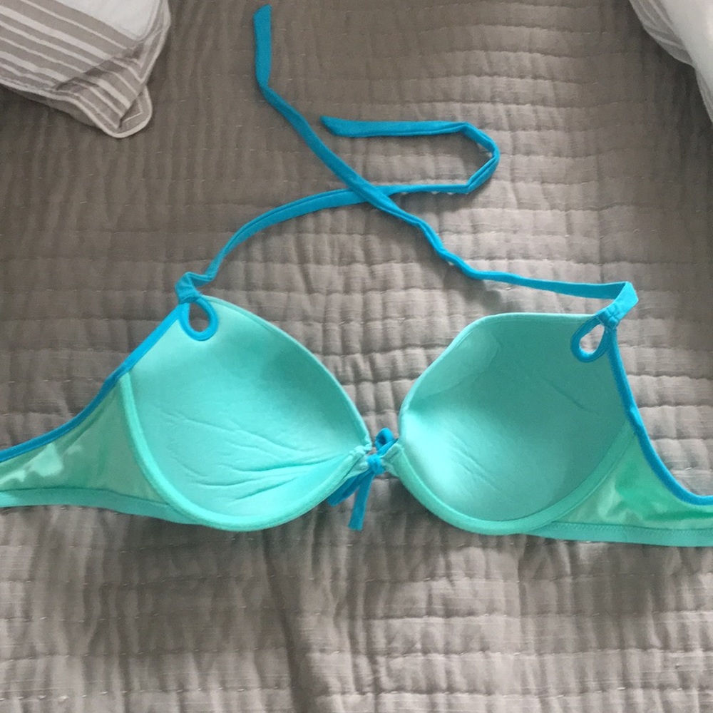 Victoria secret bathing suit! - Picture 3 of 6